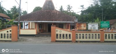 KANTOR KEPALA DESA DAN PEMERINTAH DESA WOTBUWONO